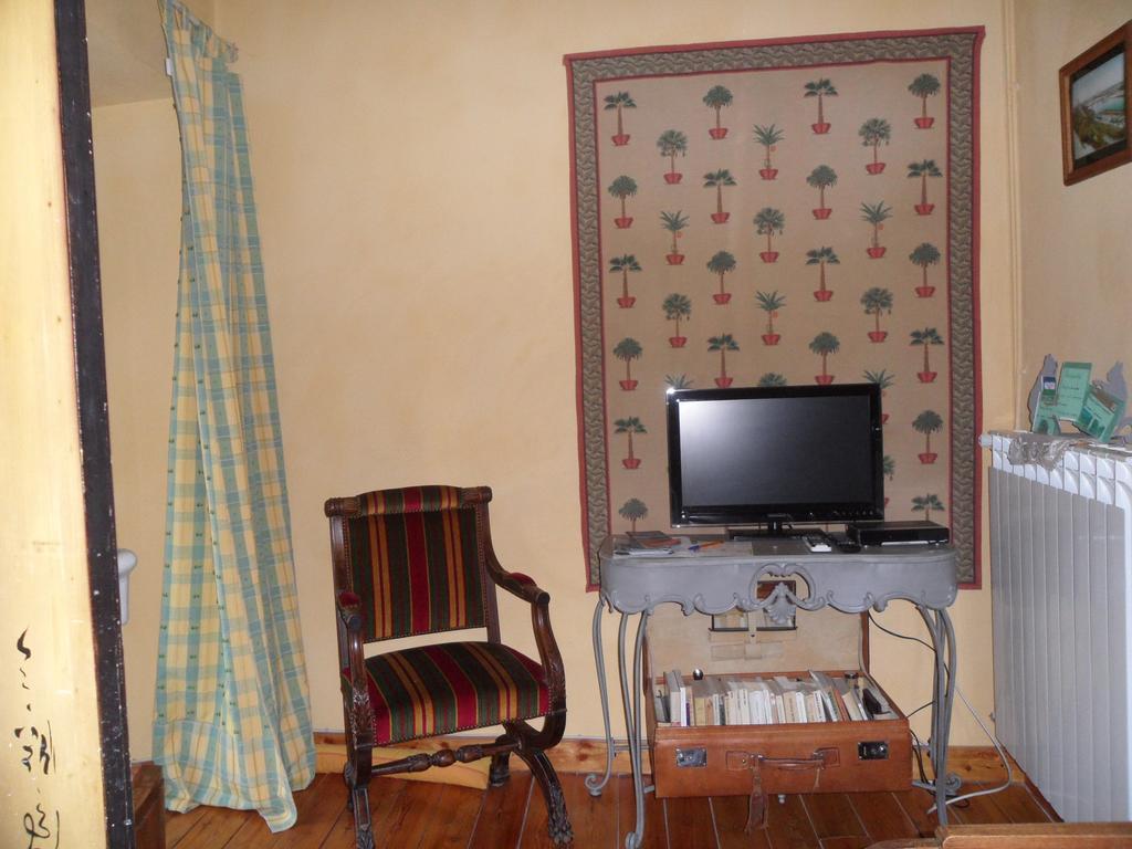 Chambres D'Hotes Casa Sylvana Saint-Dalmas-de-Tende Habitación foto